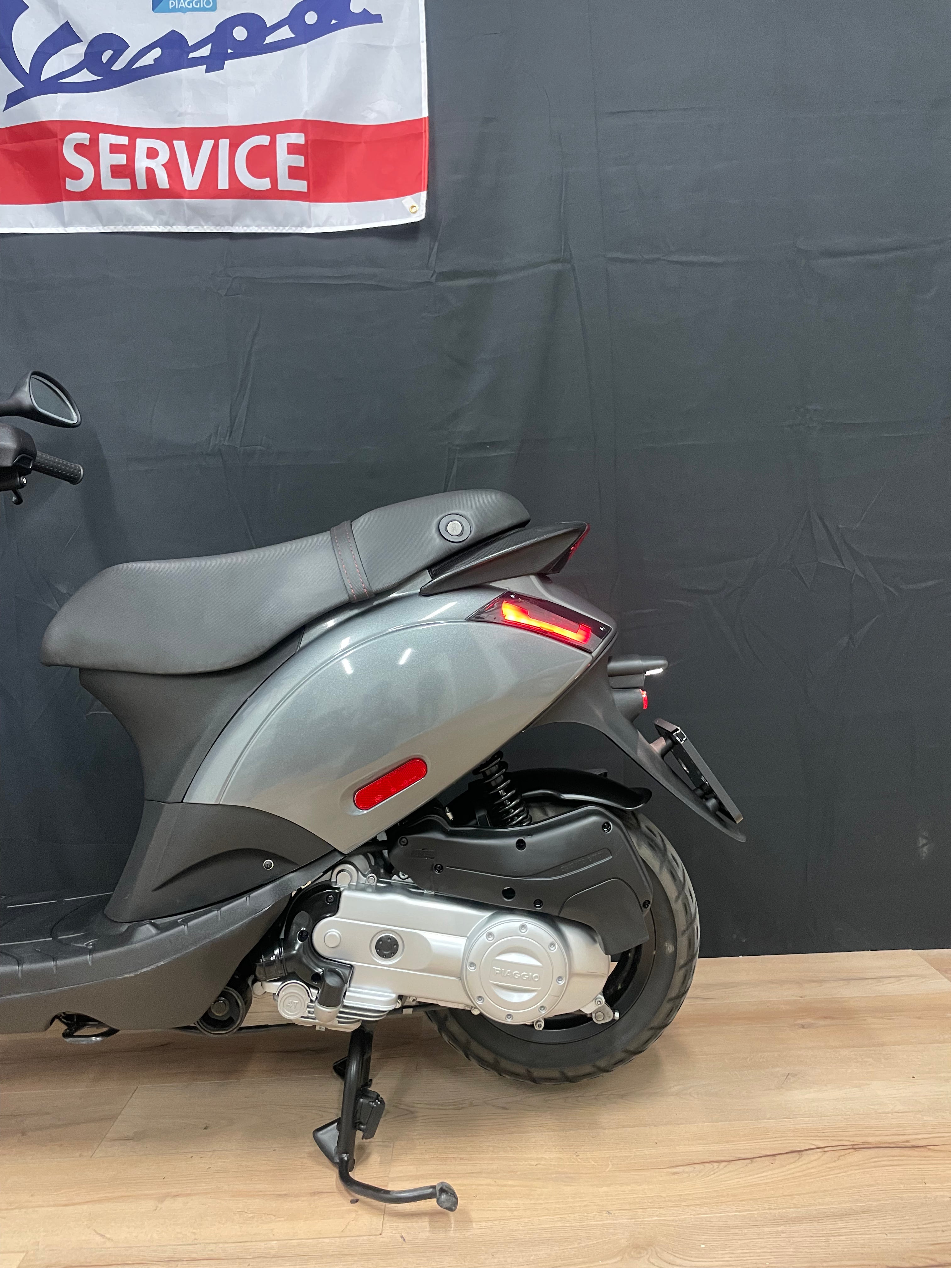 Piaggio Zip S | 1700km | 2022 | Snor / Brom | Garantie