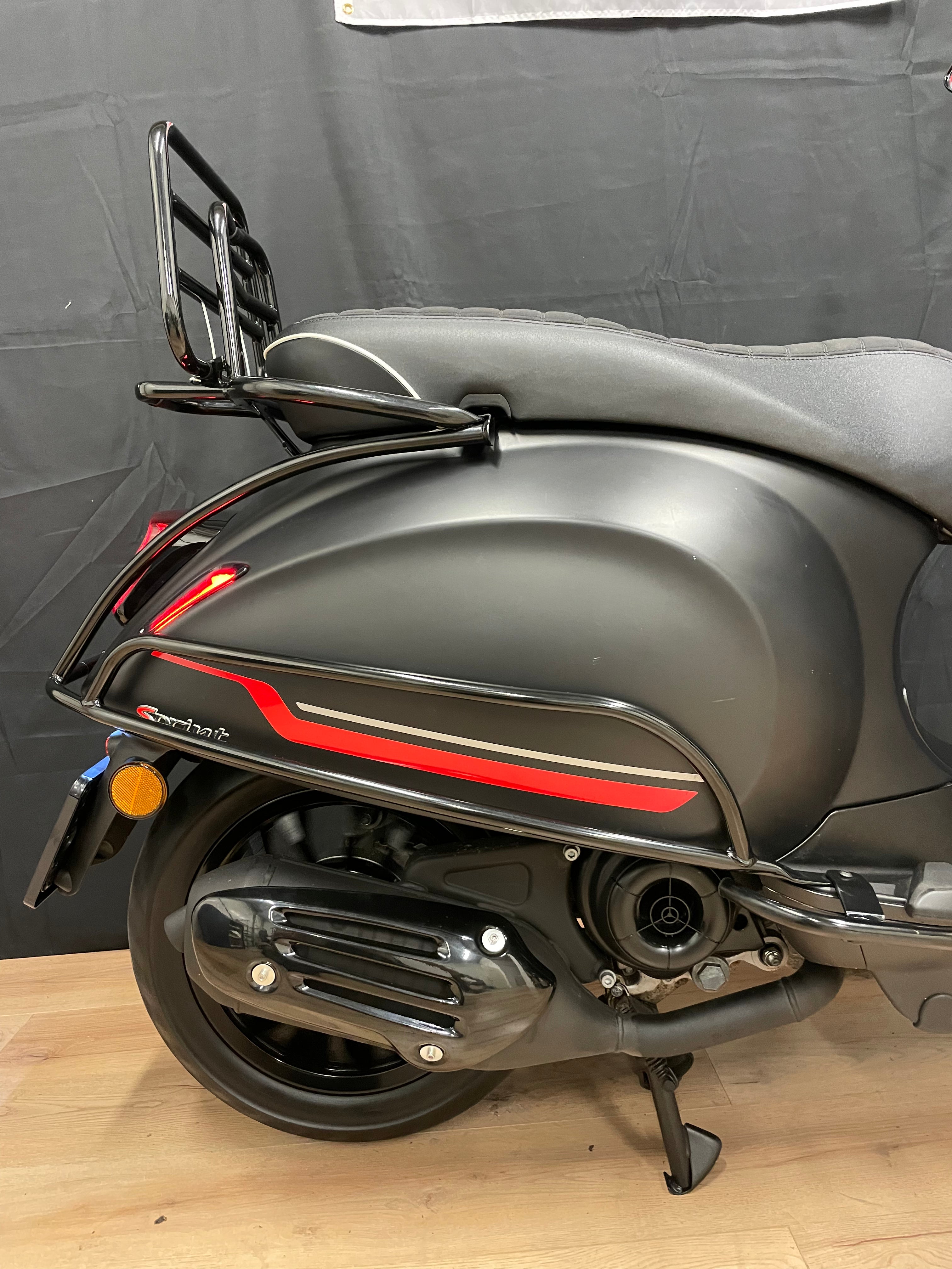 Vespa sprint notte | 2022 | 2900km | Nieuwstaat | Garantie