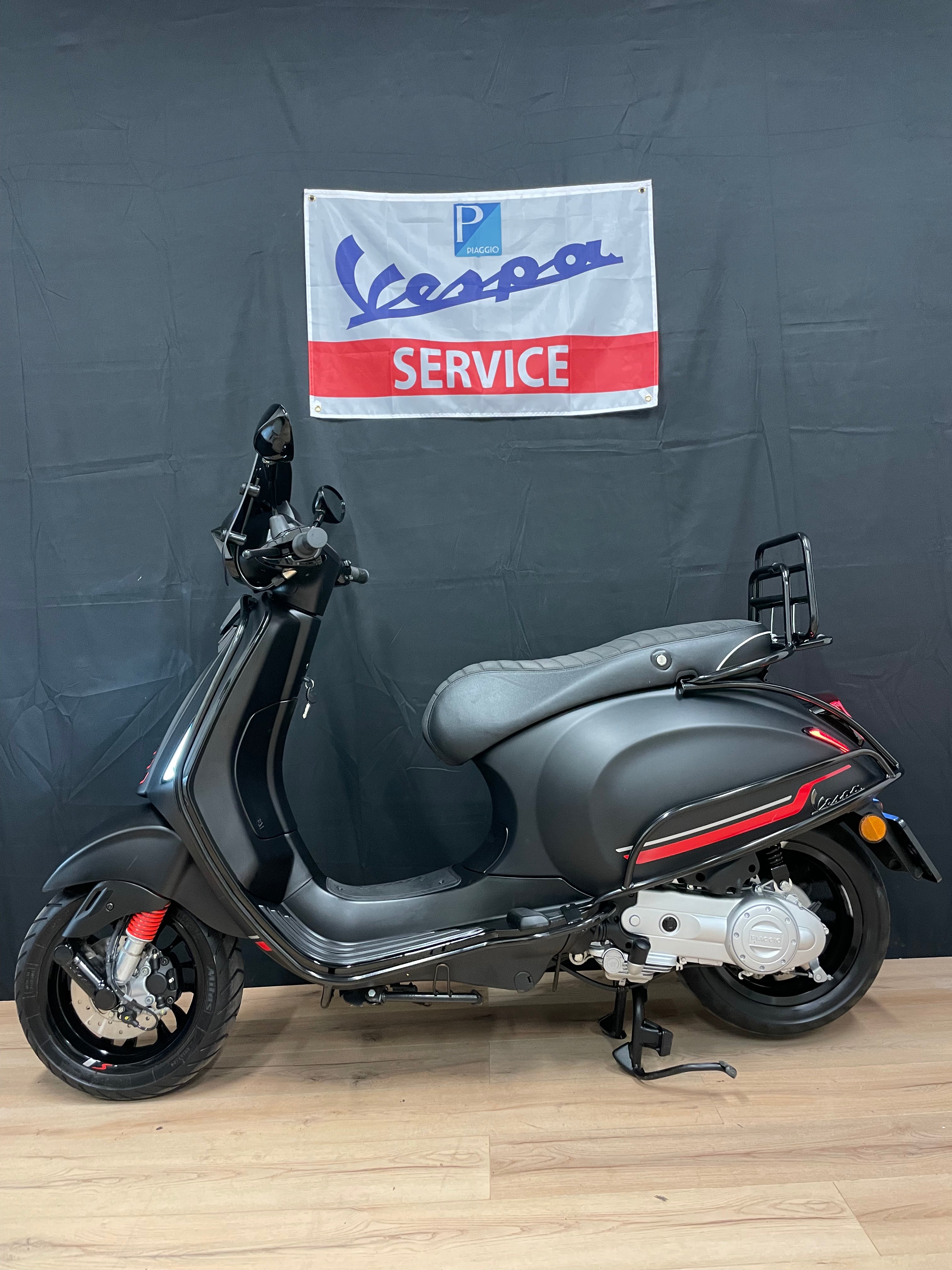 Vespa sprint notte | 2022 | 2900km | Nieuwstaat | Garantie