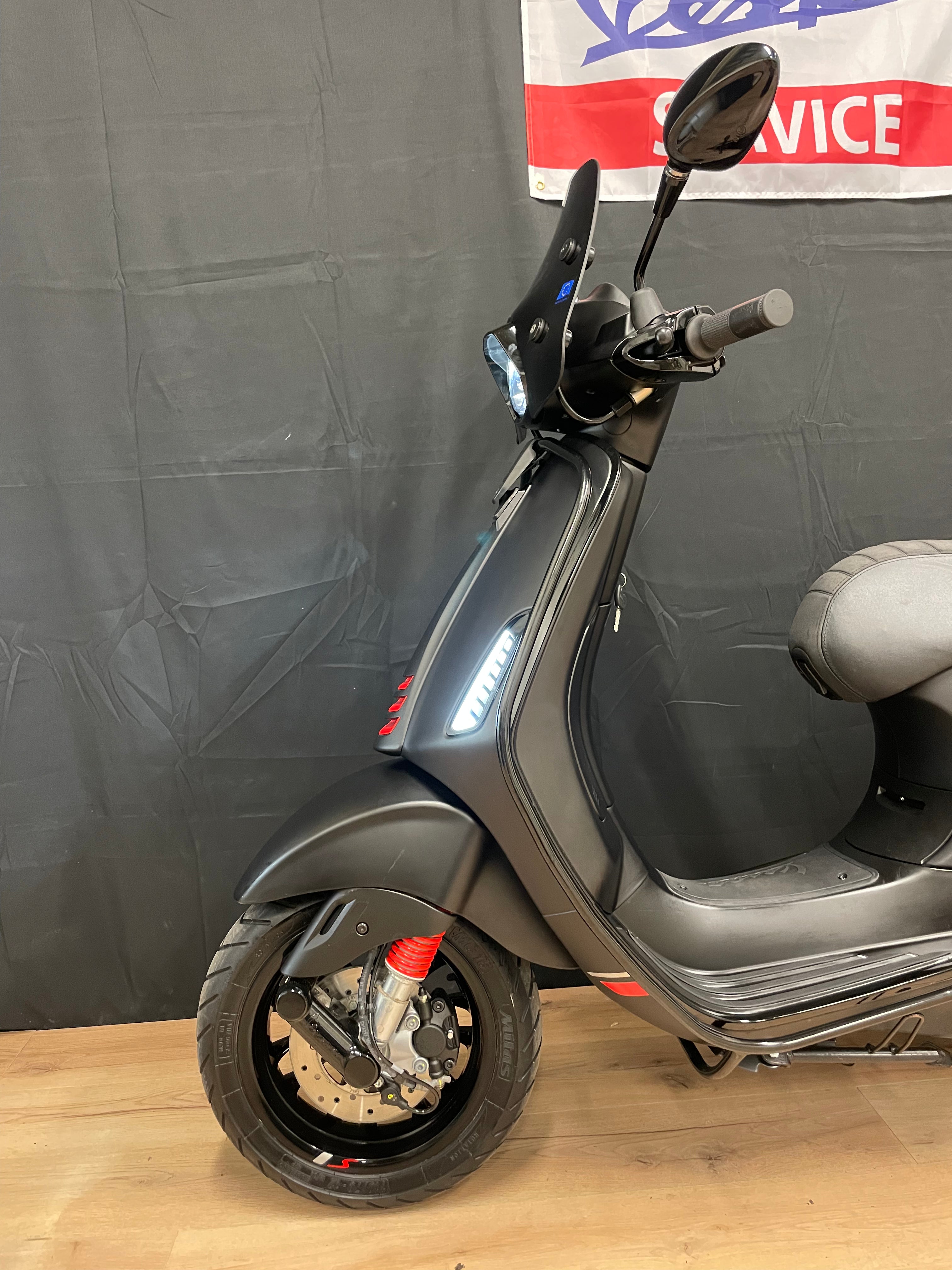 Vespa sprint notte | 2022 | 2900km | Nieuwstaat | Garantie