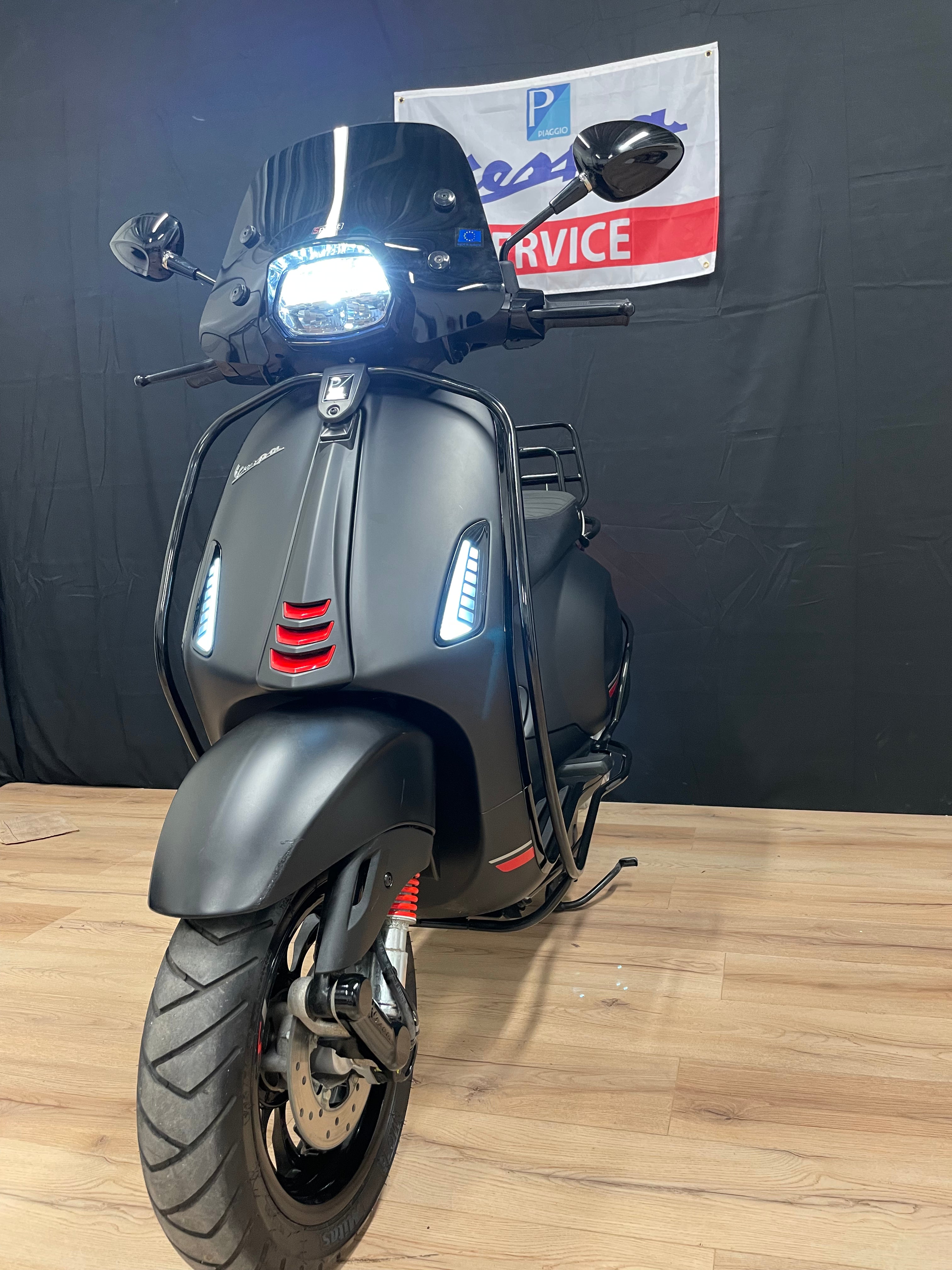 Vespa sprint notte | 2022 | 2900km | Nieuwstaat | Garantie