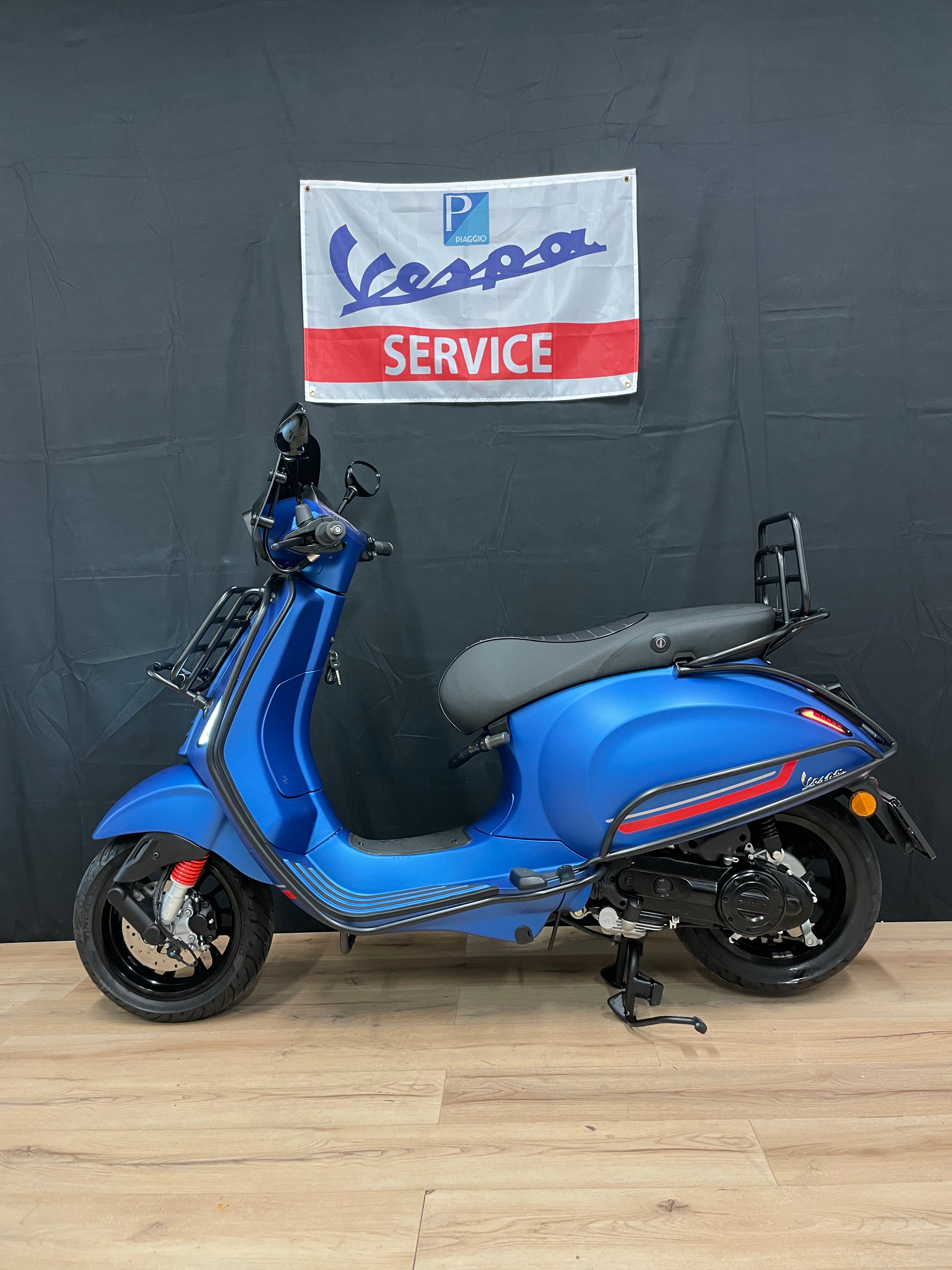 Vespa sprint S | 500km | Nieuwstaat | Garantie | Full option