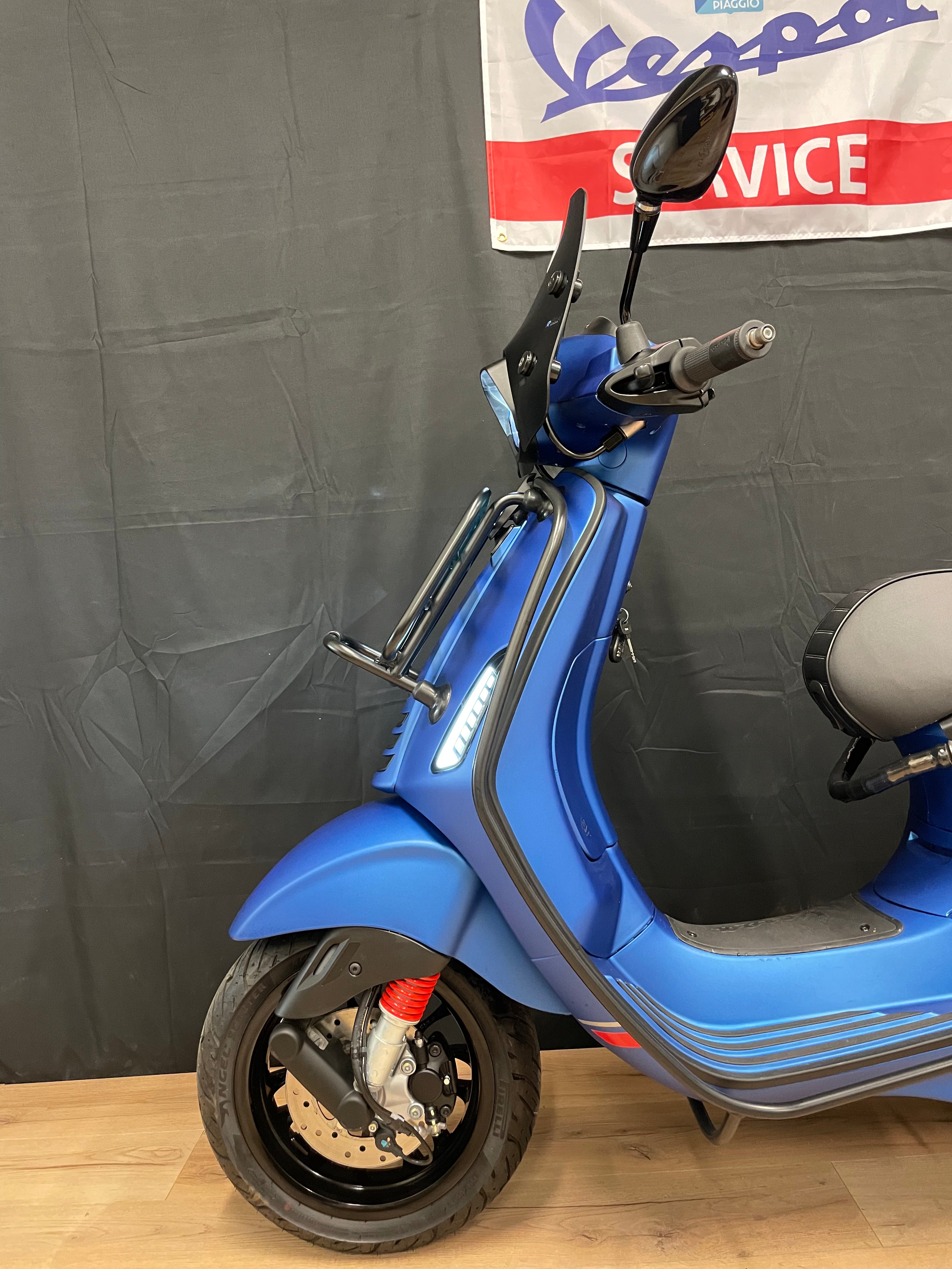 Vespa sprint S | 500km | Nieuwstaat | Garantie | Full option