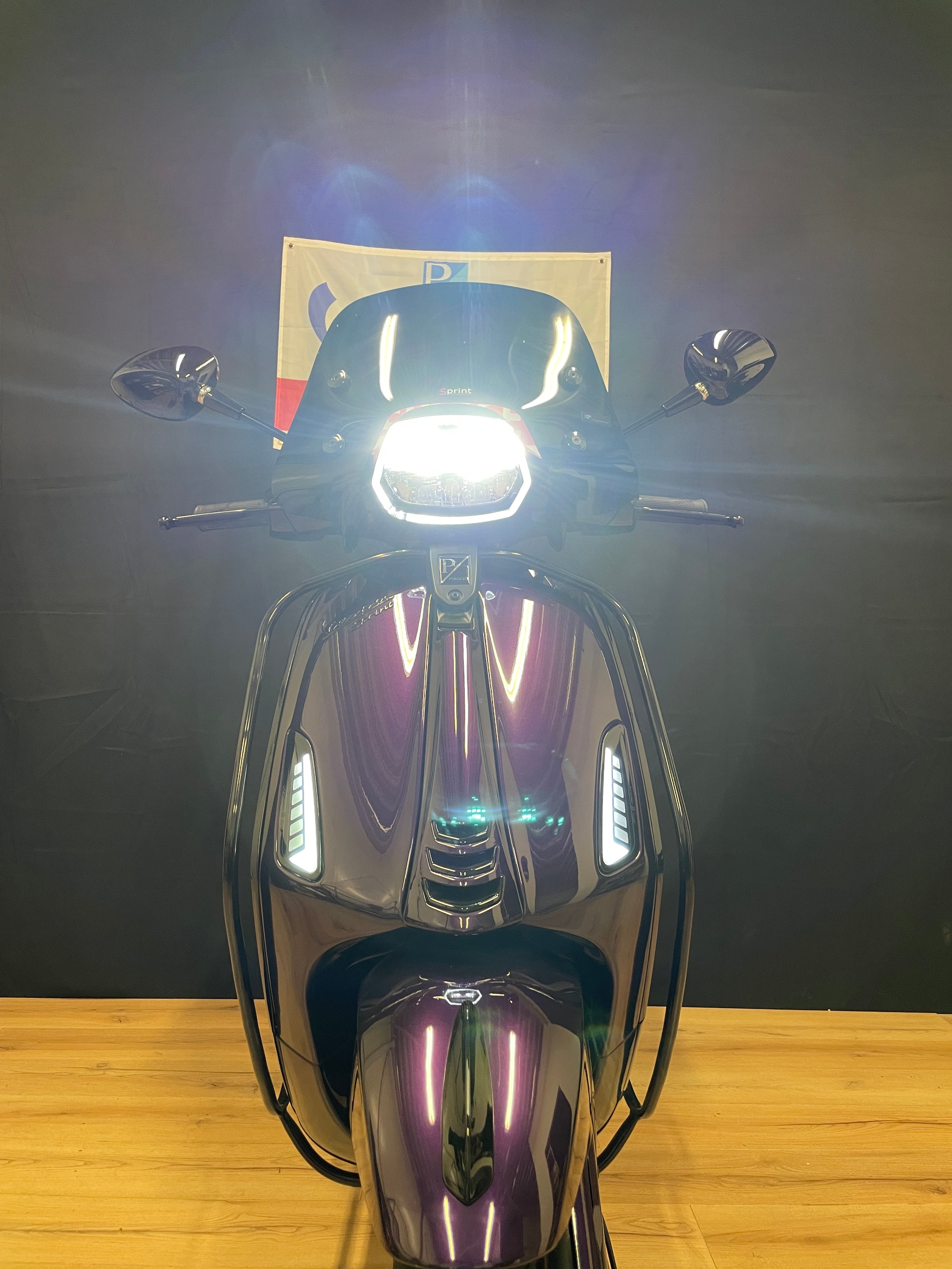 Vespa sprint | 2023 | Custom | Full option | 4700km