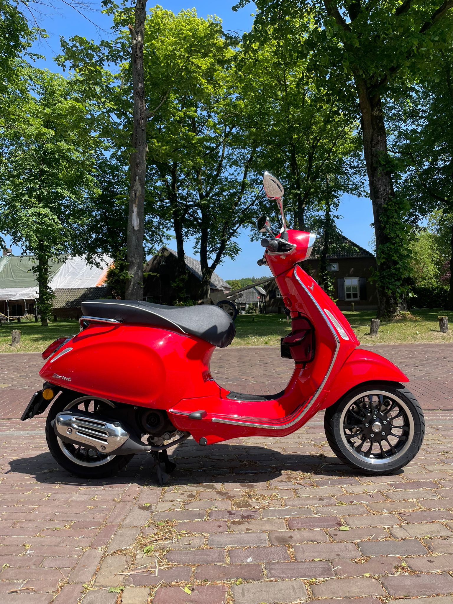 Vespa sprint | Brom | 4000km | 1e eigenaar | Garantie