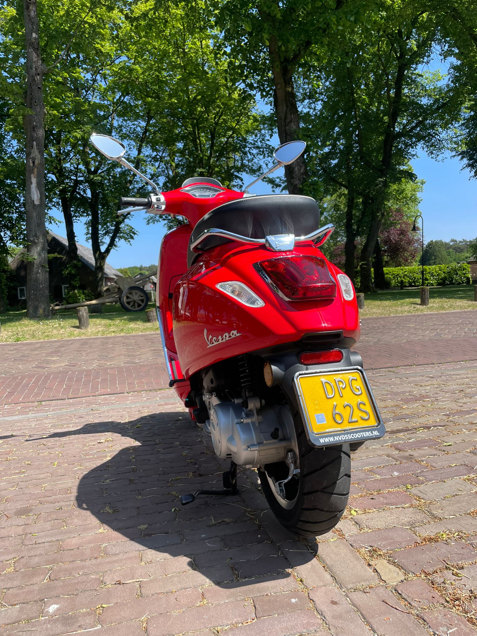 Vespa sprint | Brom | 4000km | 1e eigenaar | Garantie