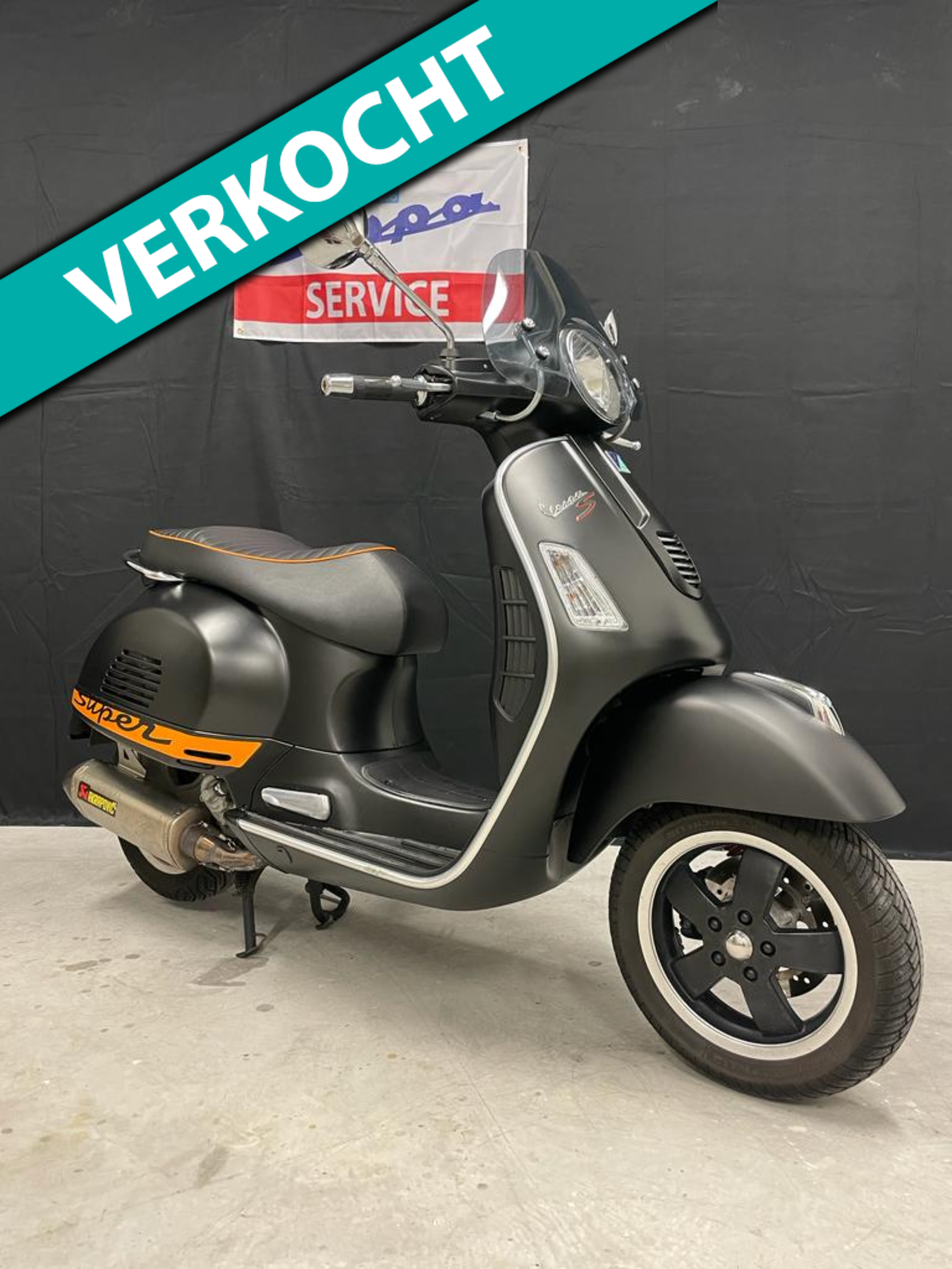 Vespa Gts 300 super sport | Akrapovic | Garantie | Weinig km