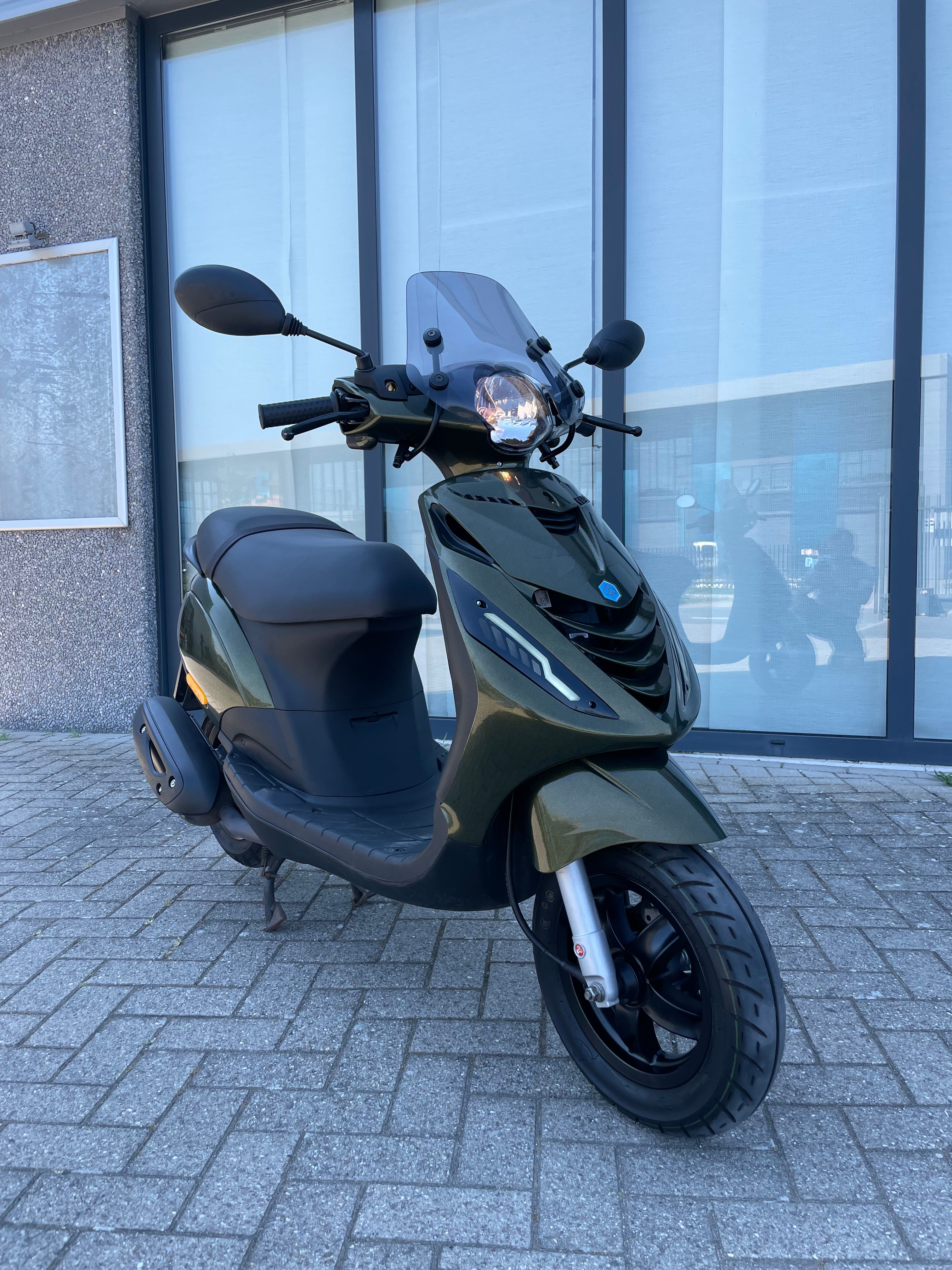 Piaggio Zip | Brom | 1900km | 1e eigenaar | iget | 2021