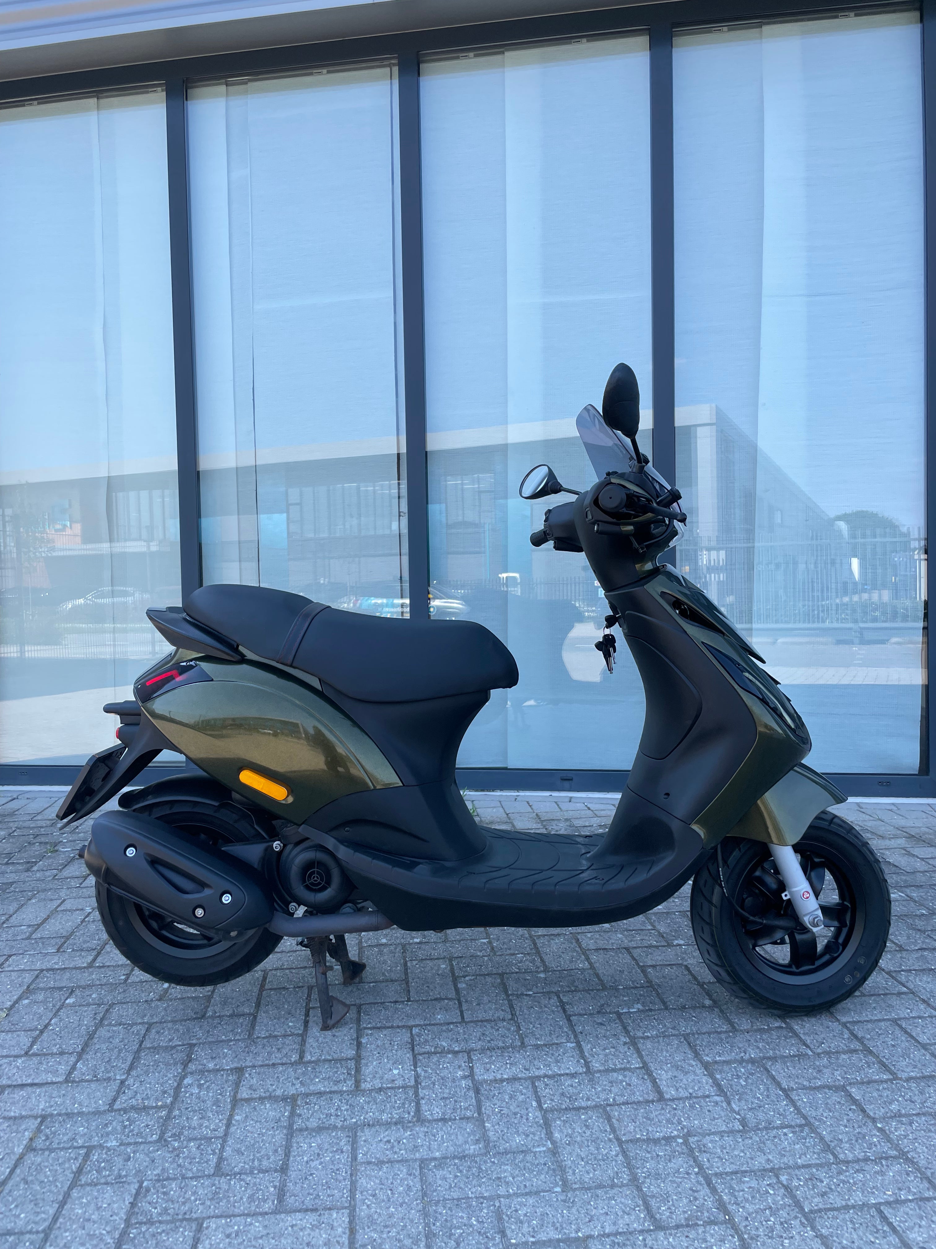 Piaggio Zip | Brom | 1900km | 1e eigenaar | iget | 2021