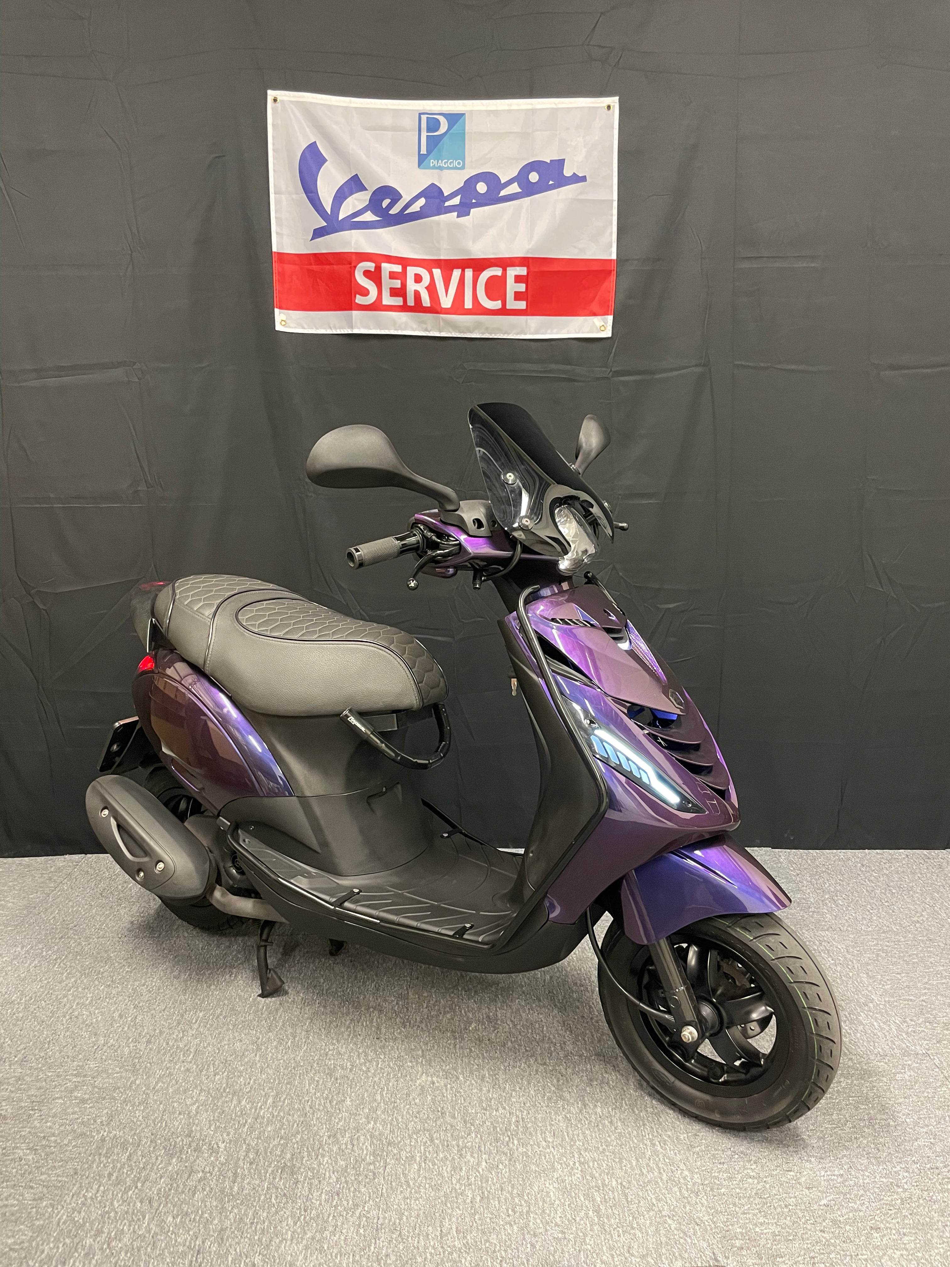 Piaggio Zip Brom | 2022 | Full option | Nieuwstaat |Garantie