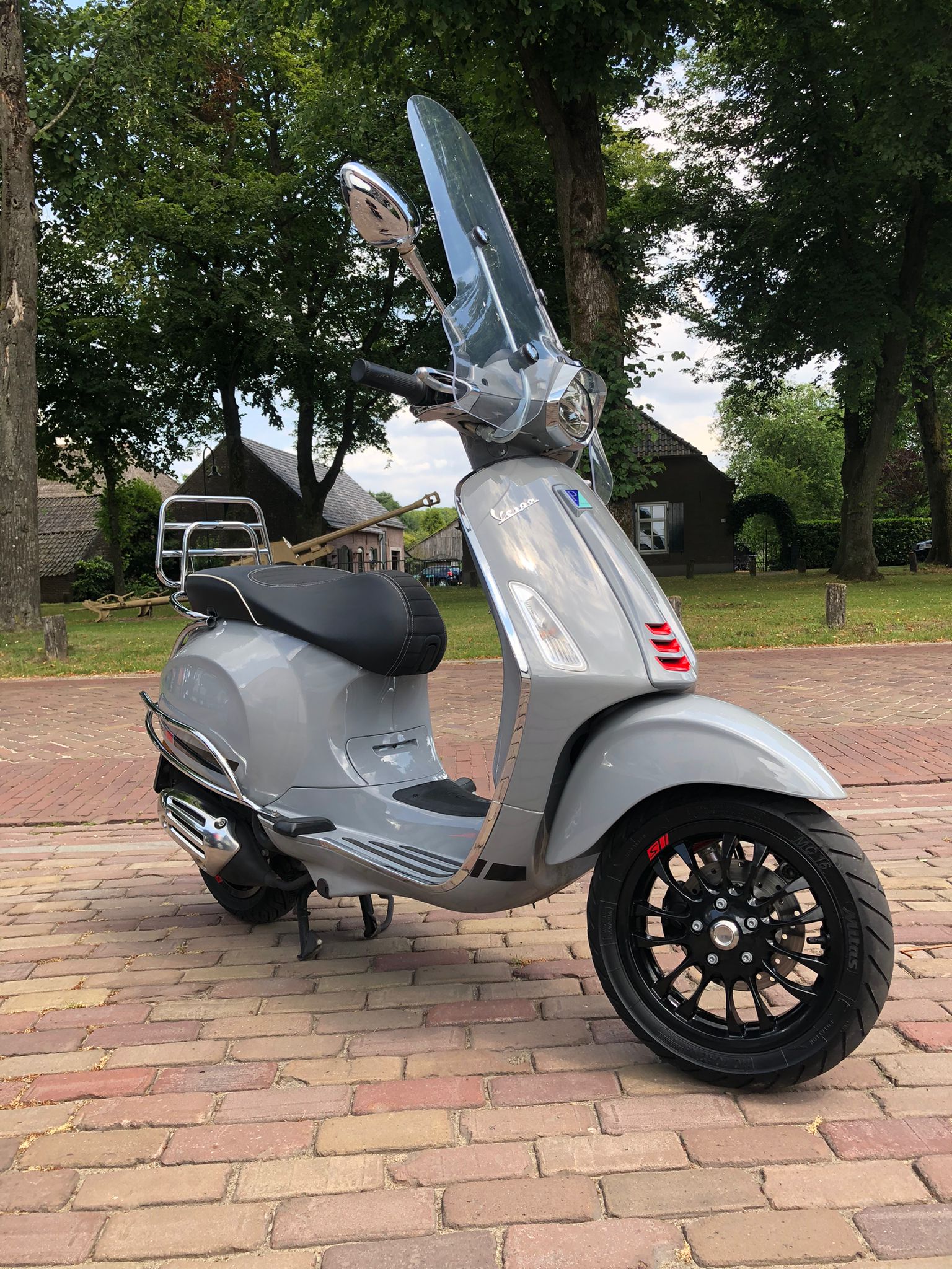 Vespa Sprint | Snor | Nardo | Nieuwstaat