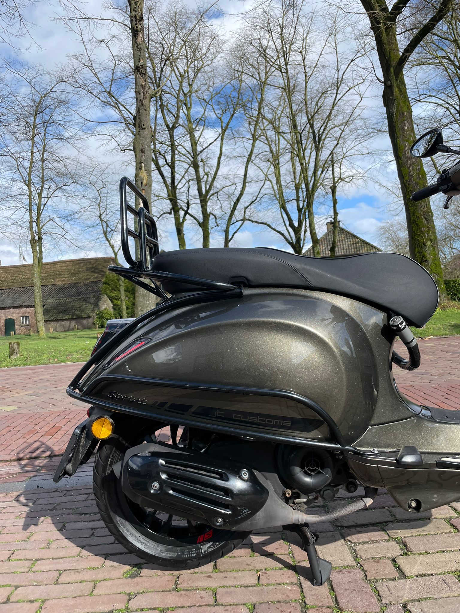 Vespa Sprint Brom | Custom | 2018 | Full option