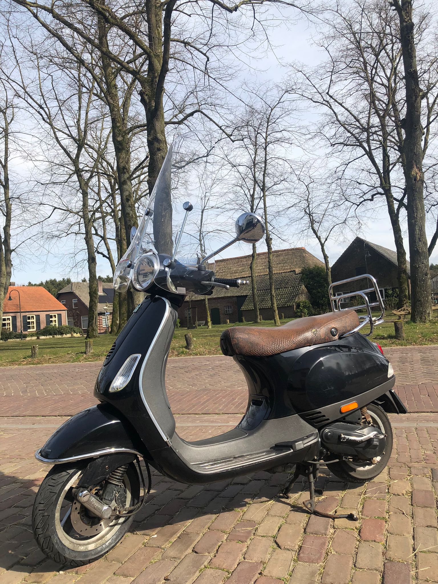 Vespa LX | Snor 2T | Zwart