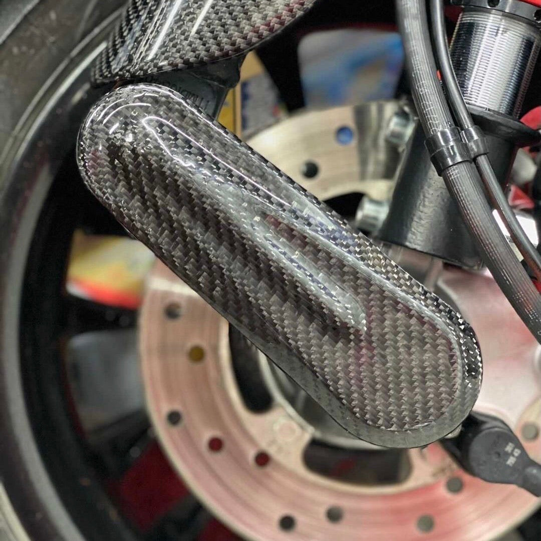 Carbon Fiber Schommelarm kapje Vespa Sprint/Primavera  '18-