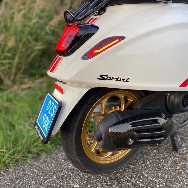 Carbon Fiber Hitteschild Vespa Sprint/Primavera 3V