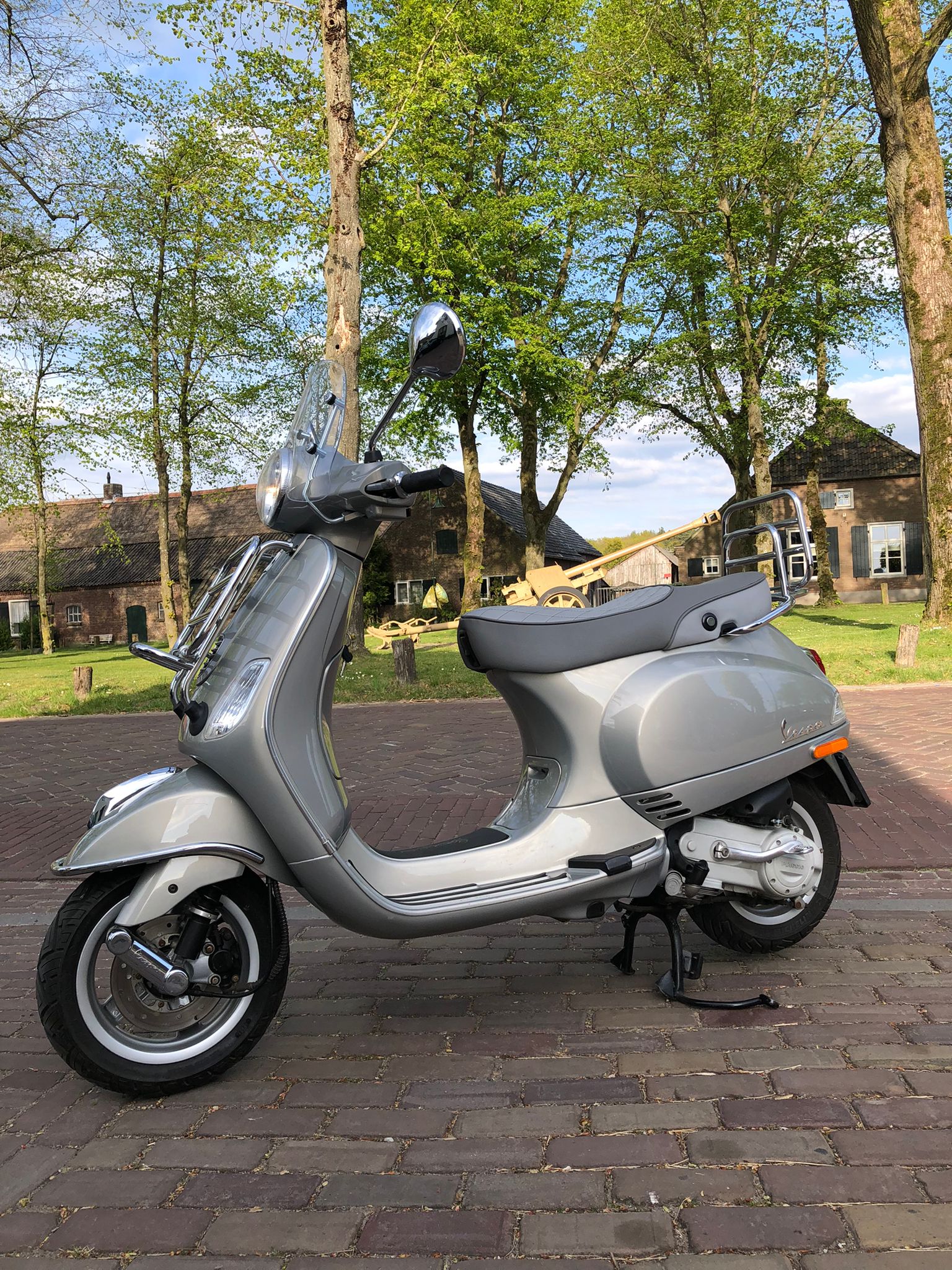 Vespa LX | Snor 4T | Zilver